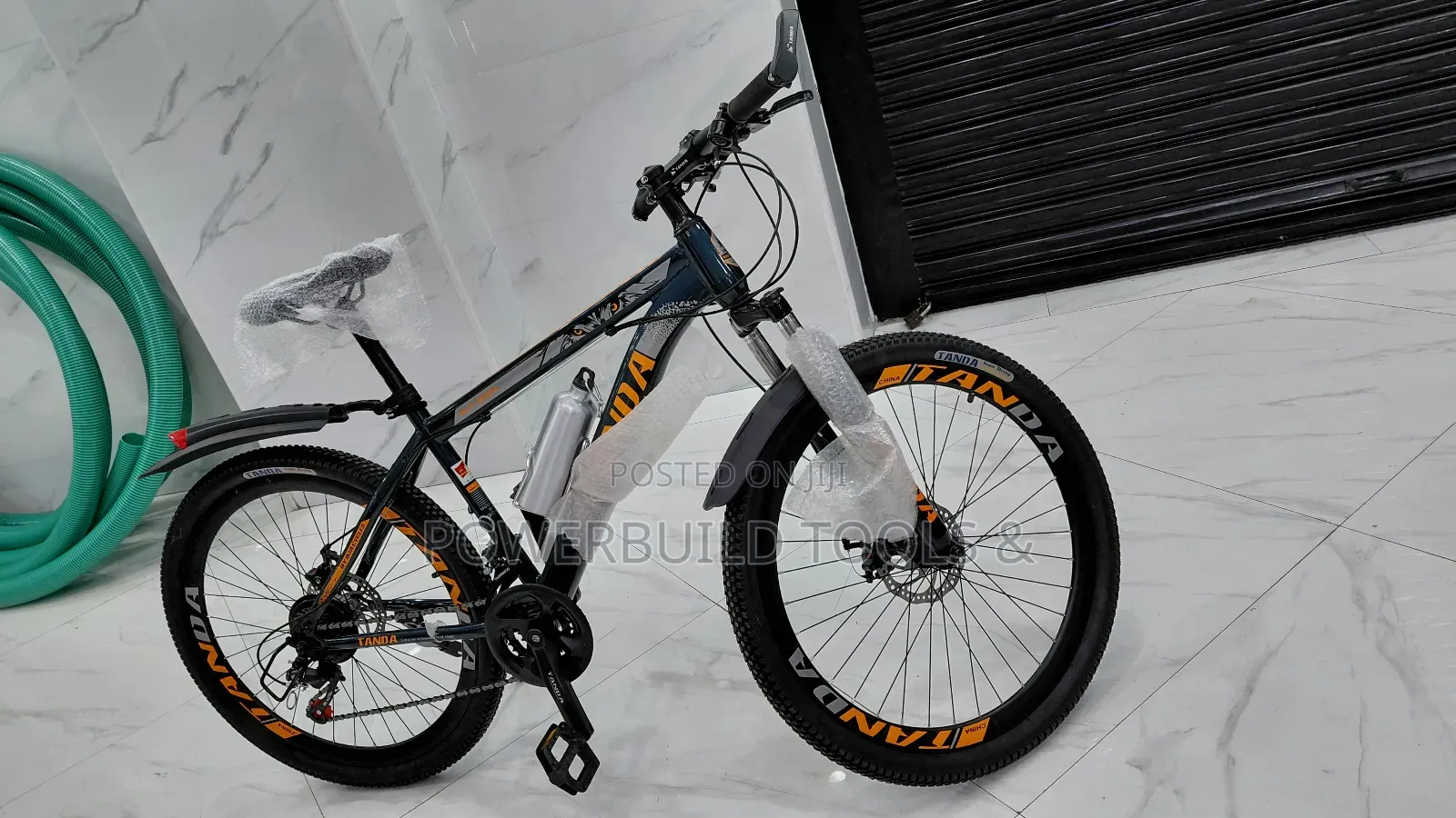 Tanda Size 26 Adult Bike Orange/Black