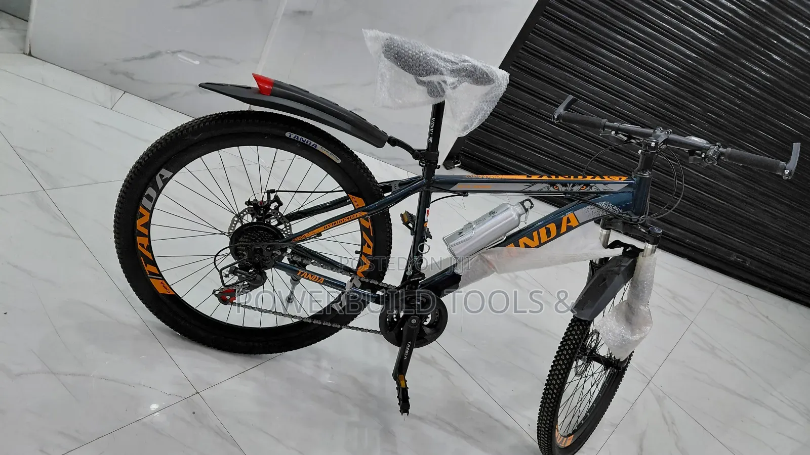 Tanda Mountain Bike Size 26 Adult Size