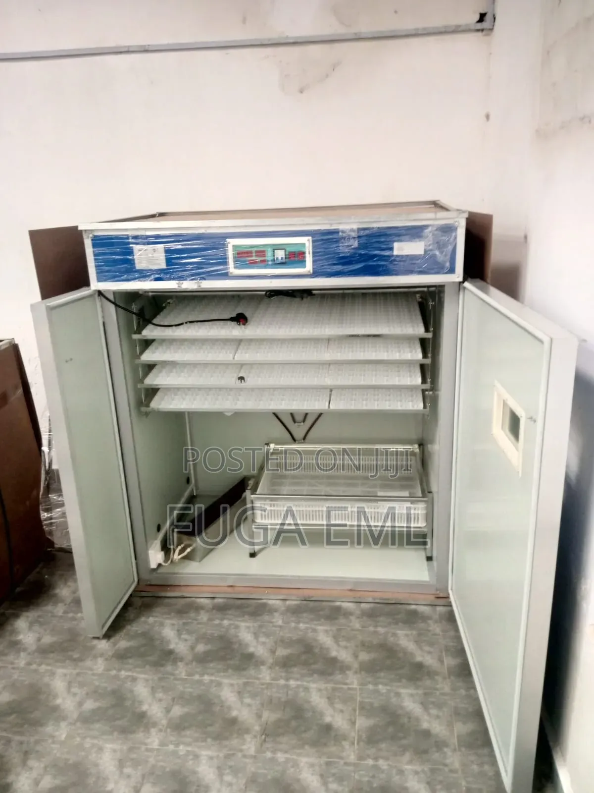 1056 Eggs Incubator, Automatic