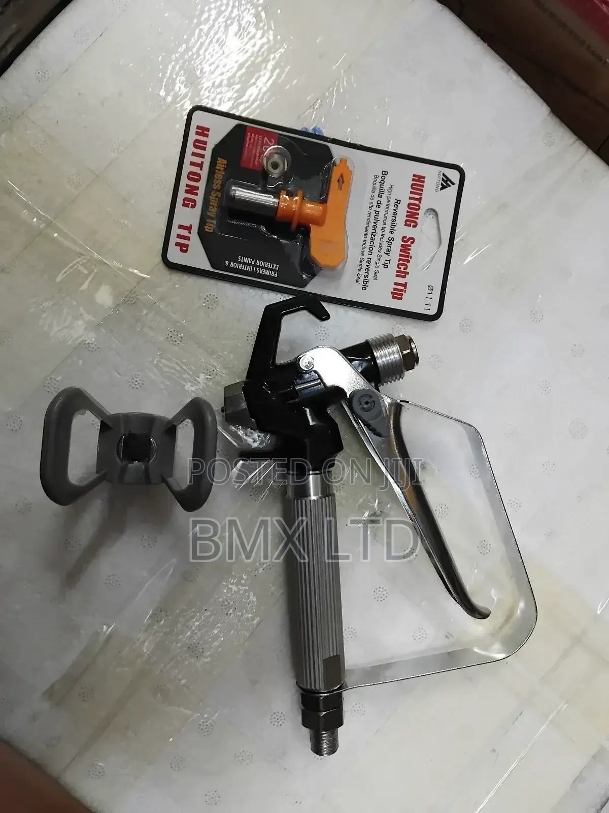 Heavy Duty Paint Sprayer With Easy Clean Reversible Tip