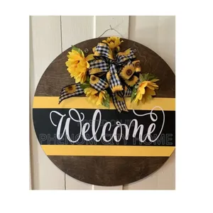 Round Welcome Wooden Decor