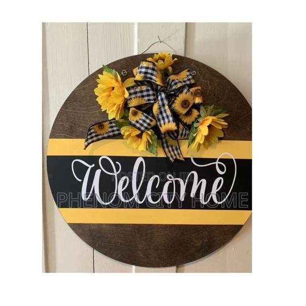 Round Welcome Wooden Decor - thumbnail 2