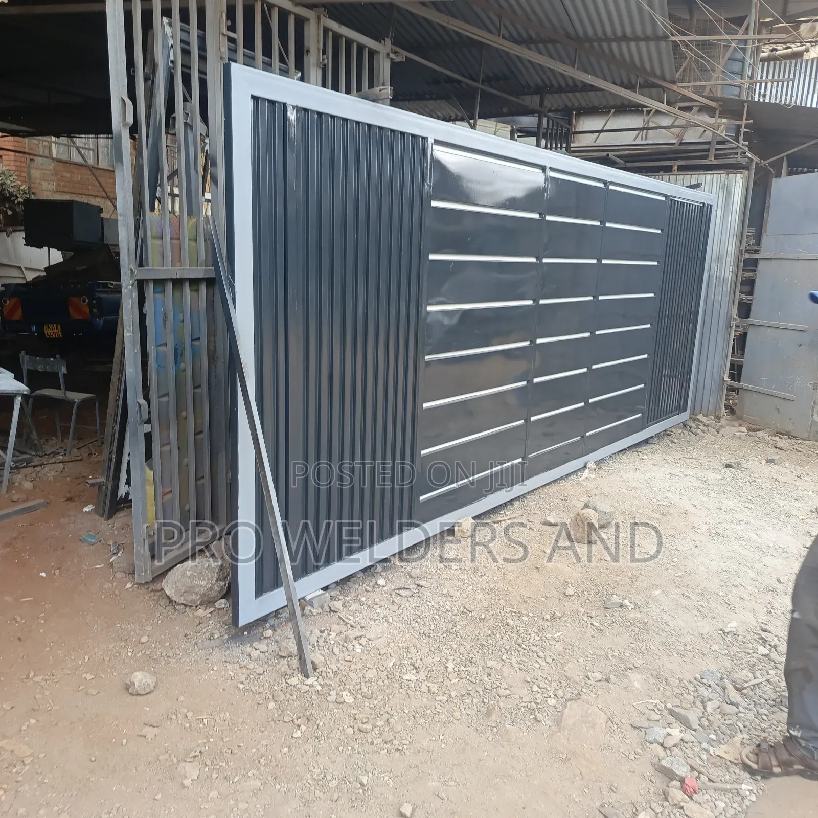 Strong Stylish Custom Sliding Gates