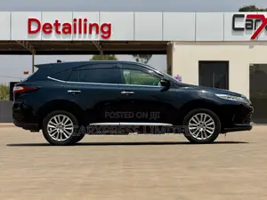 Toyota Harrier 2018 Black
