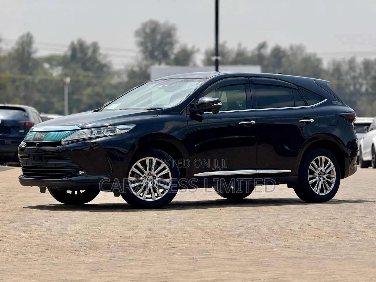 Toyota Harrier 2018 Black