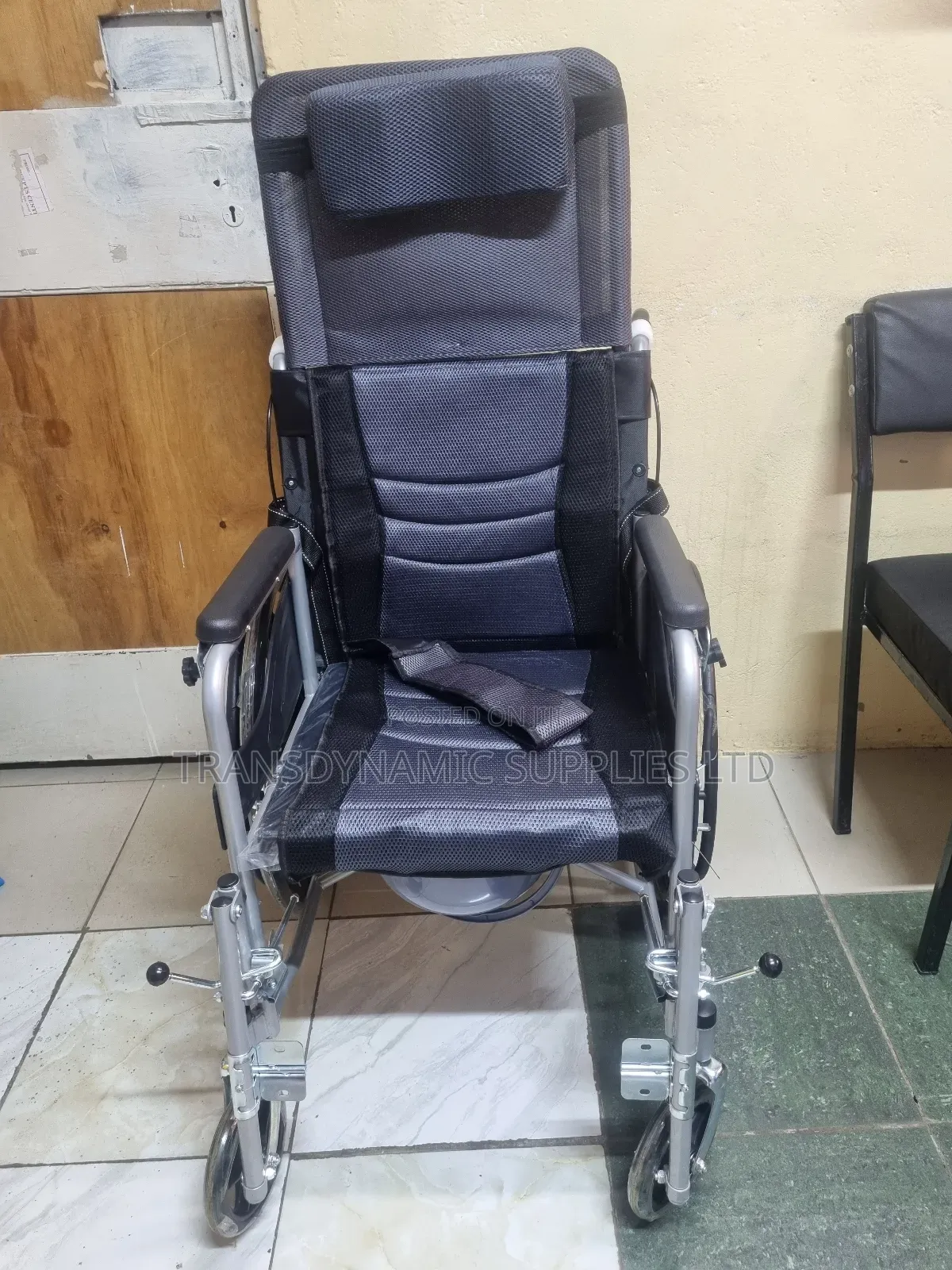 Recliner Wheelchair With Potty