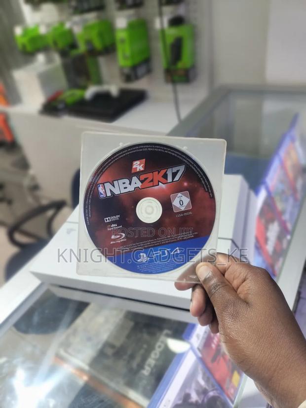 N B a 17 Ps4 Disc! - main view