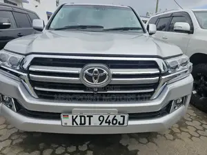 Toyota Land Cruiser 4.6 V8 ZX 2010 Silver