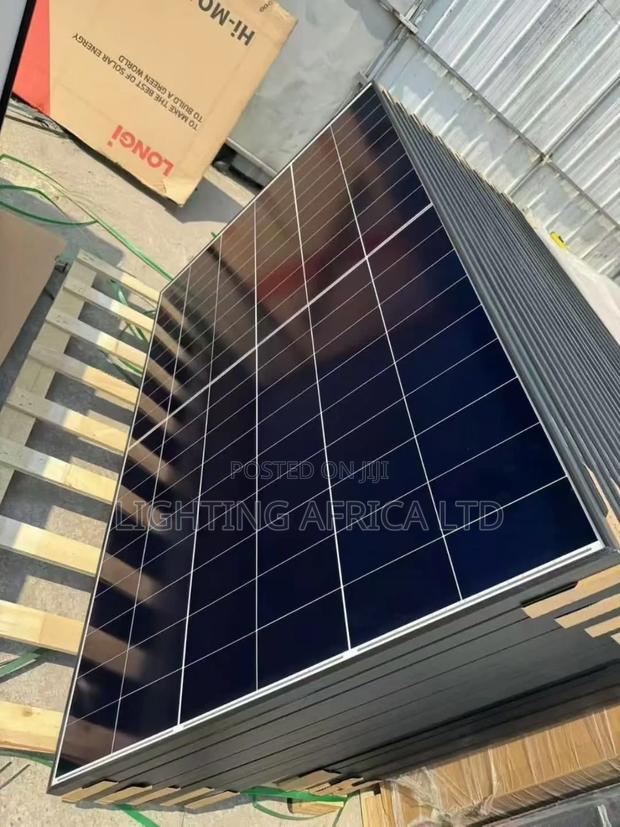 525 Watts/36 Voltage Halfcell Monocrystalline Solar Panels - thumbnail 3