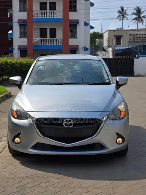 Mazda Demio 2019 Silver