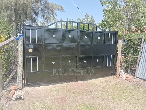 2bdrm Townhouse/Terrace in Mowlem, Kisumu East for sale