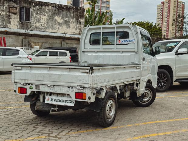 Mazda Scrumtruck Manual - thumbnail 3