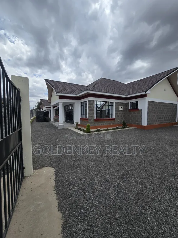 5bdrm Bungalow in Kitengela for sale