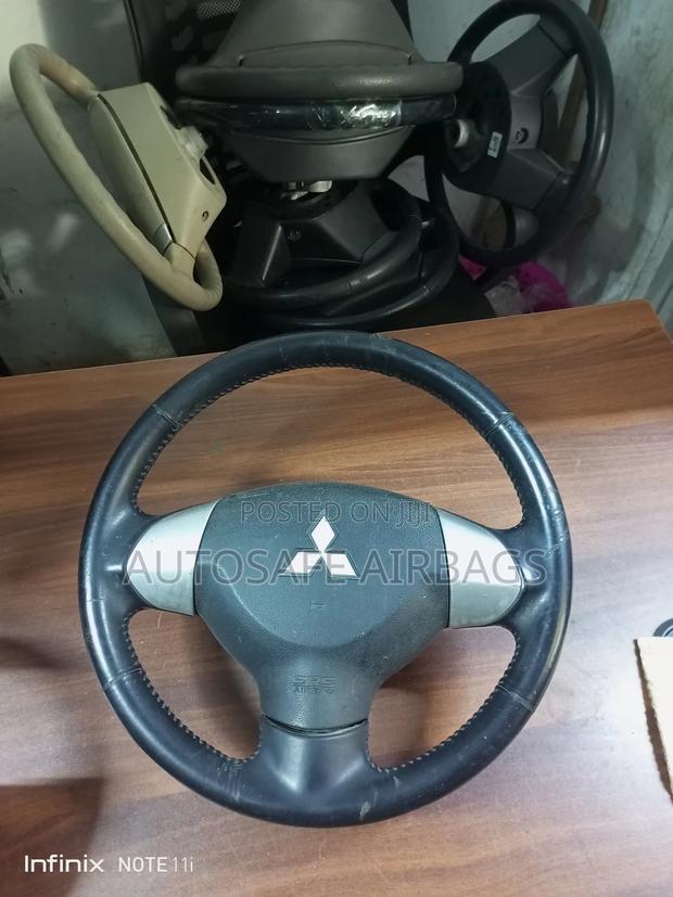 Outlander Steering Wheel - thumbnail 3