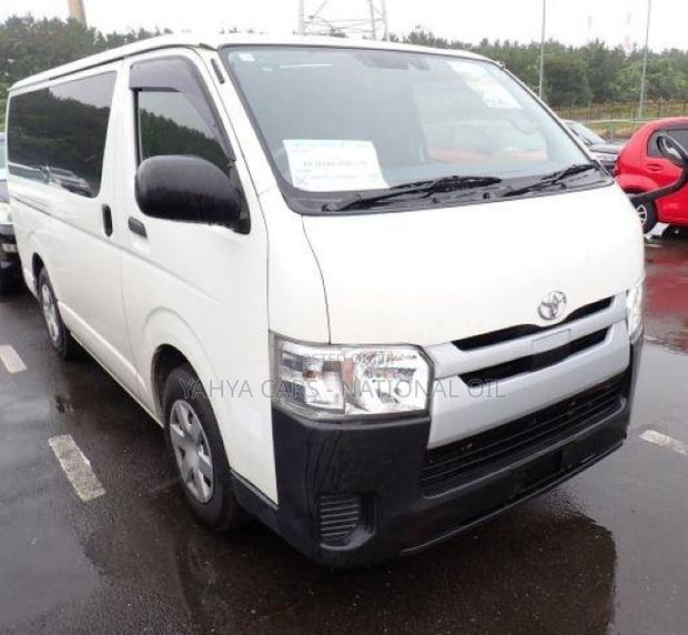 Toyota HiAce 2019