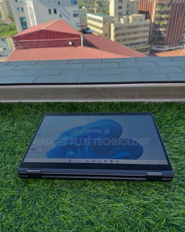 Laptop Dell Latitude 5300 16GB Intel Core I7 SSD 512GB - main view