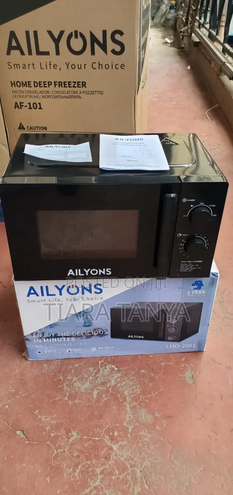 Ailyons 20 Litres Manual Microwave