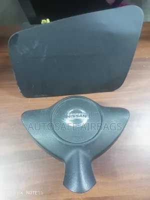 Nissan Juke Dashboard and Steering Airbag