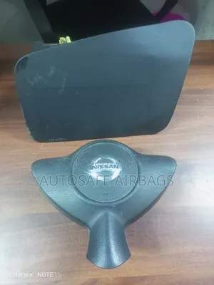 Nissan Juke Dashboard and Steering Airbag