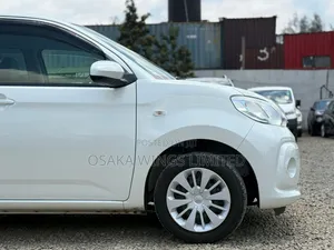 Toyota Passo 1.0 FWD 2018 Pearl