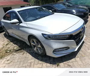 Honda Accord Sport 2.0T 2018 White