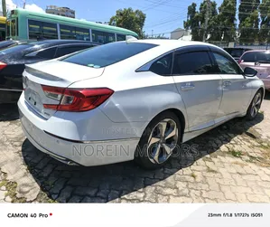 Honda Accord Sport 2.0T 2018 White