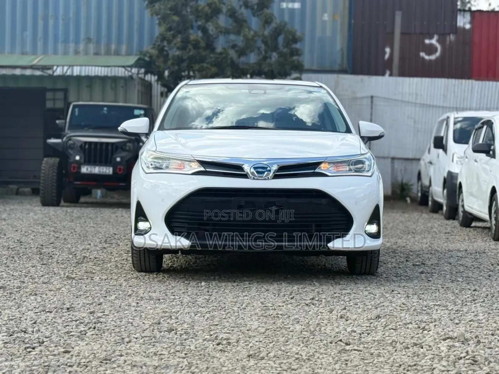 Toyota Corolla Fielder 1.5 Hybrid FWD 2018 Pearl