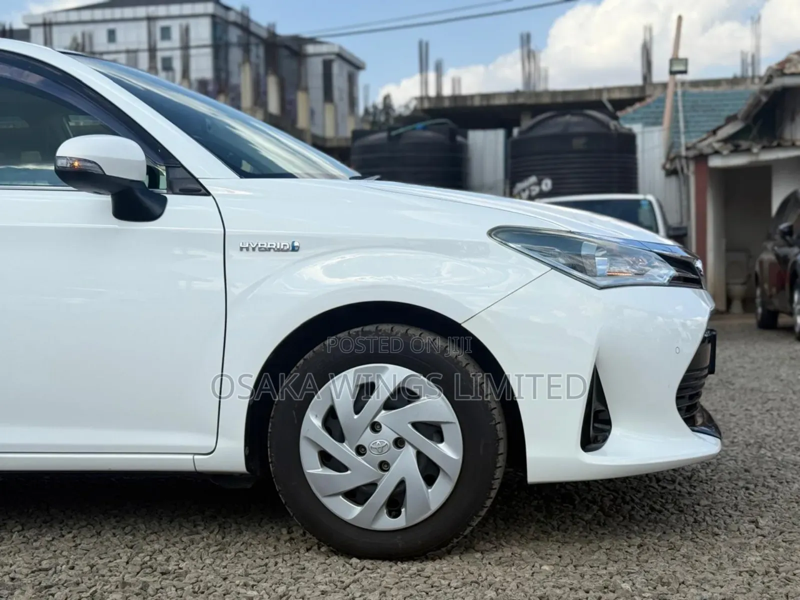Toyota Corolla Fielder 1.5 Hybrid FWD 2018 Pearl