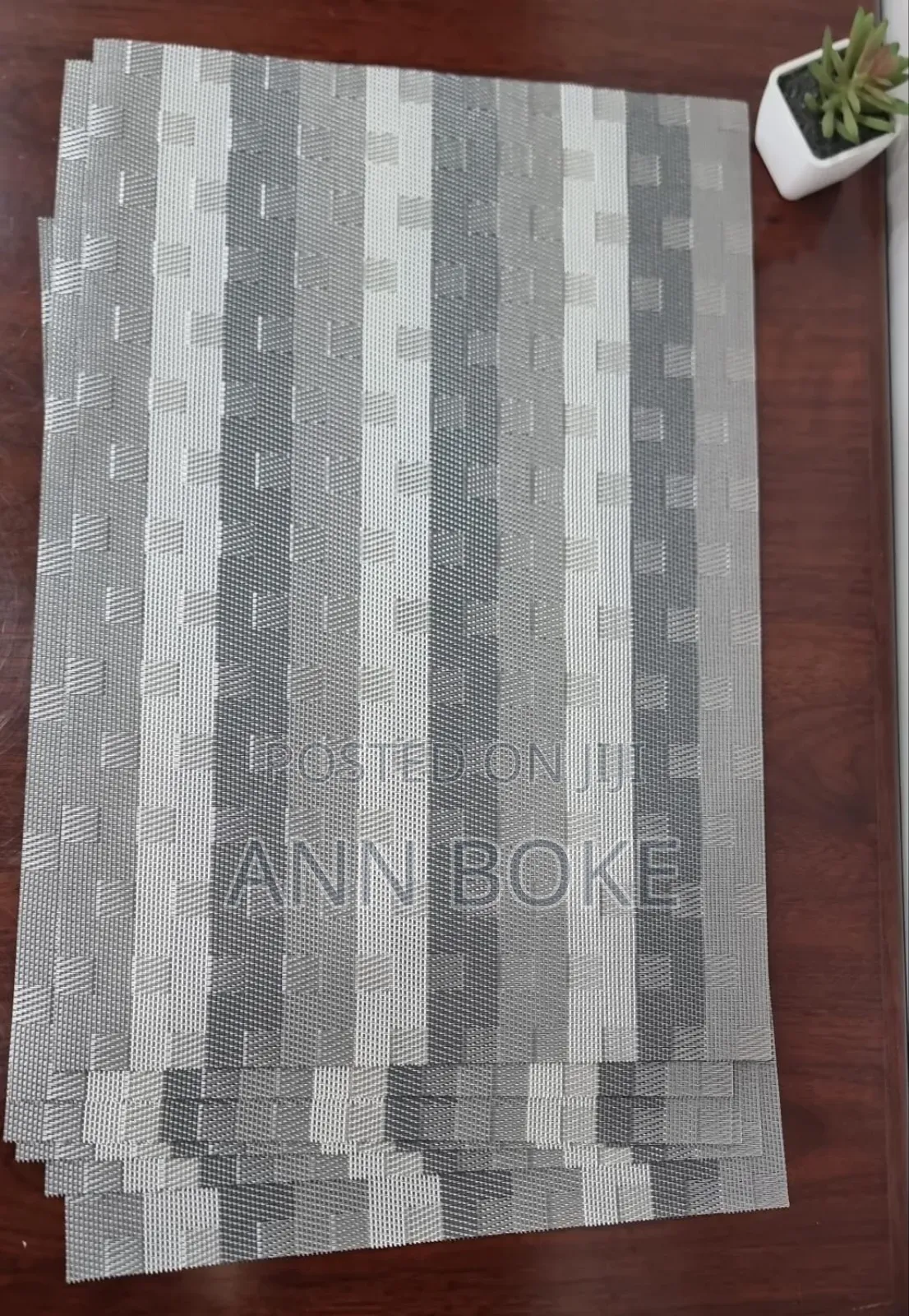 *New Arrival*
Woven PVC Table Mats
