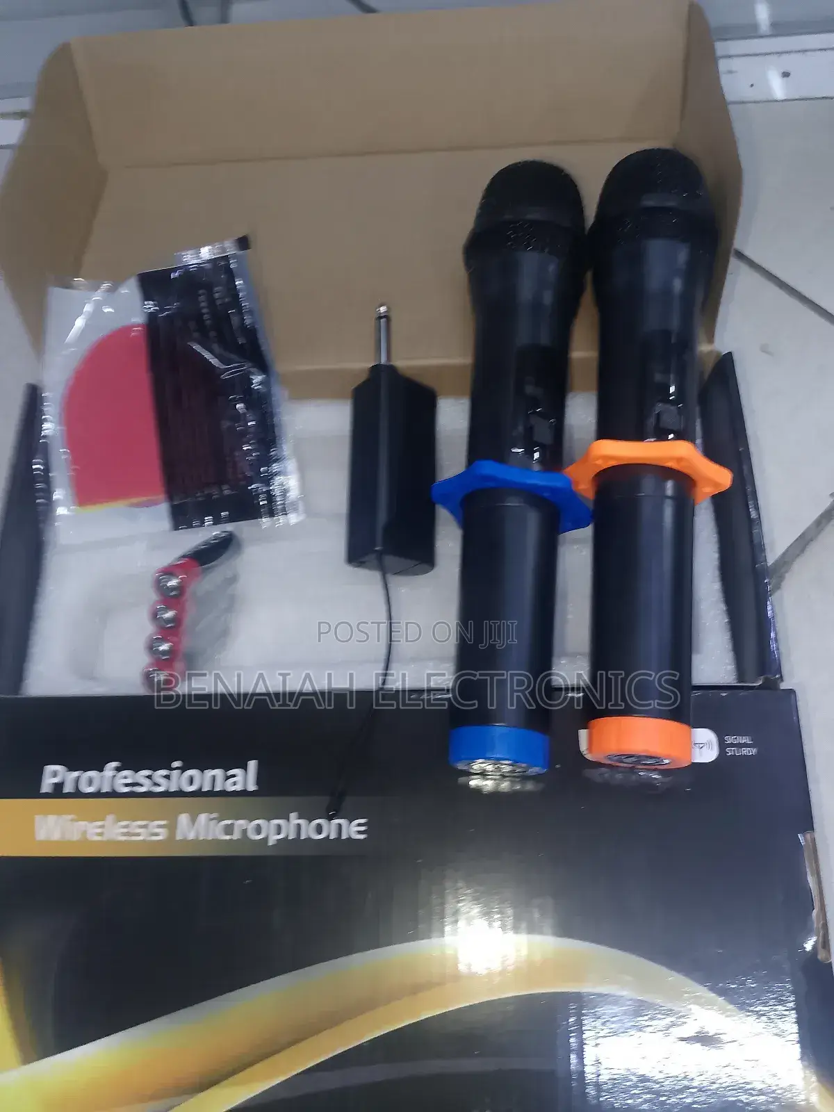 Wireless Universal Microphone , Professional Double Mic