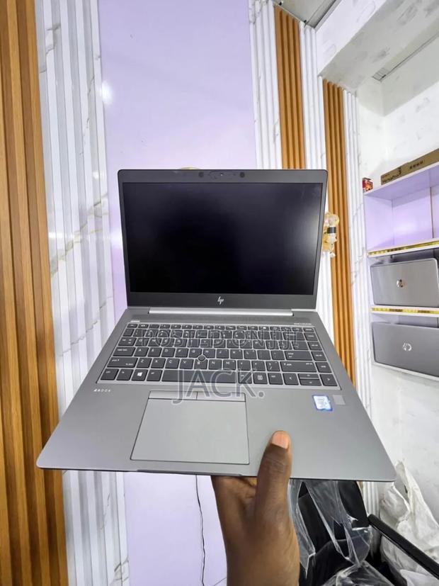 Laptop HP ZBook 17 G6 16GB Intel Core I7 SSHD (Hybrid) 512GB