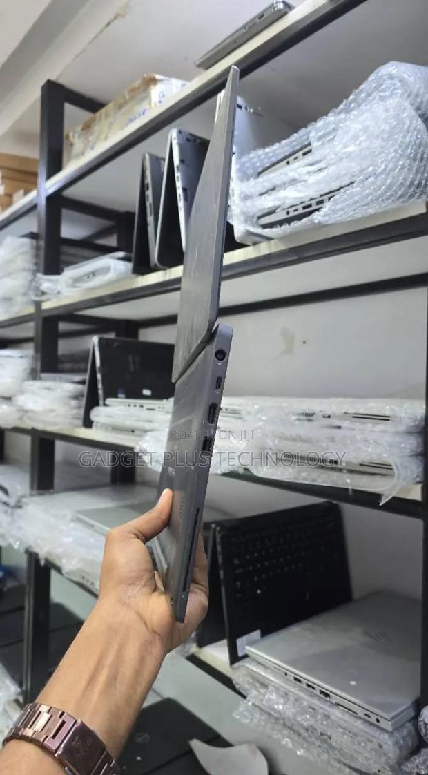 Laptop Dell Latitude 7300 8GB Intel Core i5 SSD 256GB - thumbnail 2