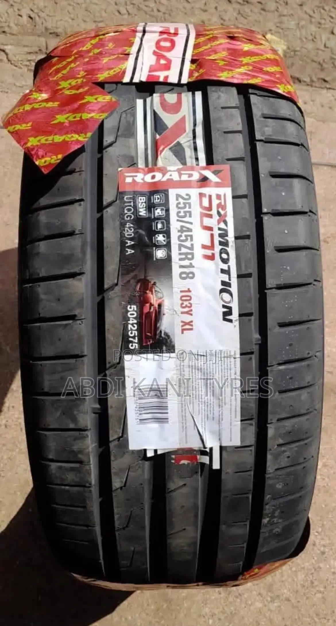 255/45r18 Roadx
