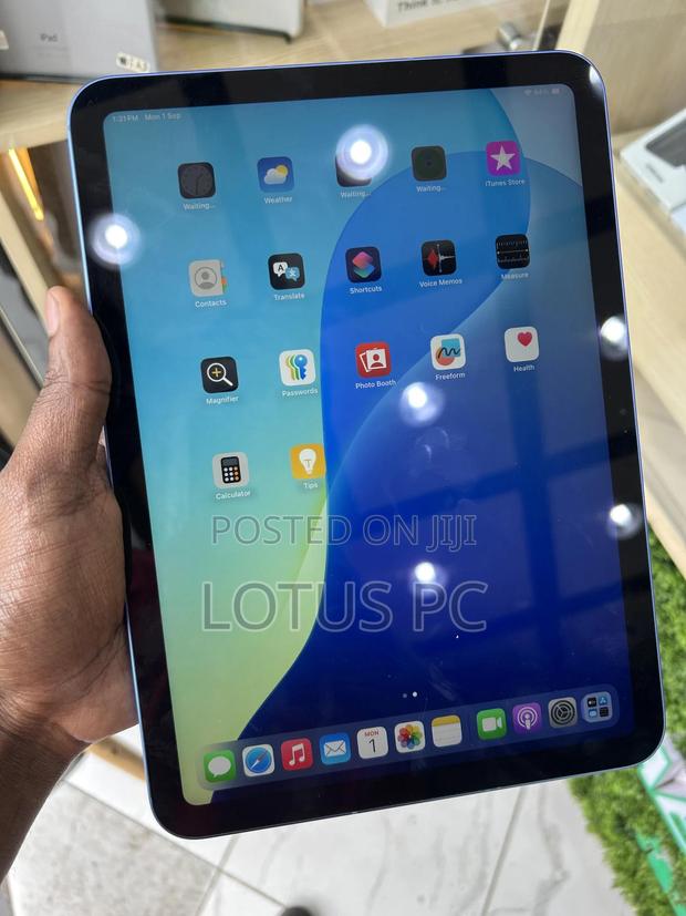 Apple iPad (2025) 128 GB Blue - thumbnail 3