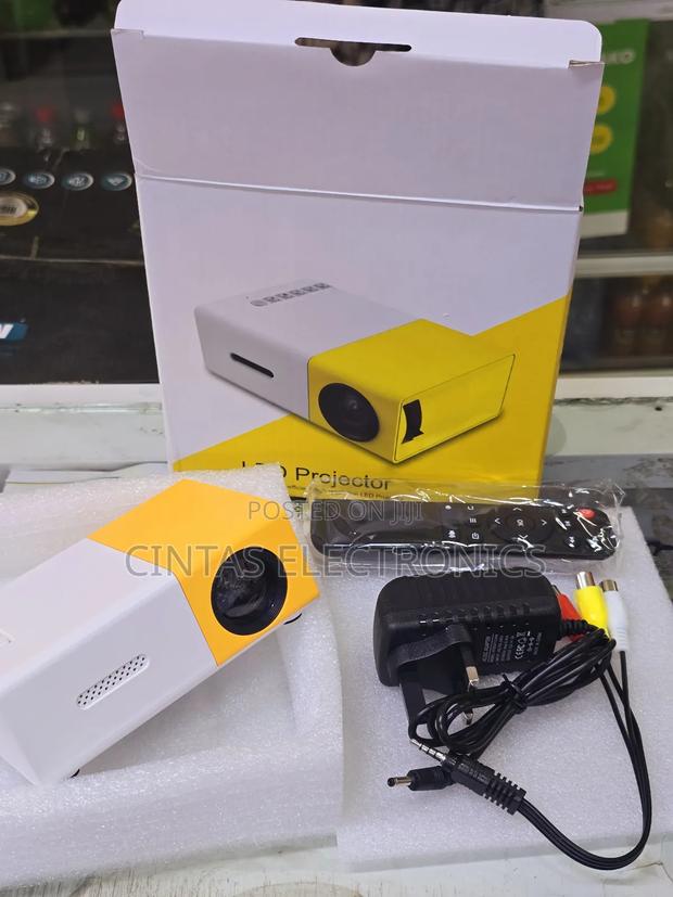 Yg300 Led Mini Projector - thumbnail 2