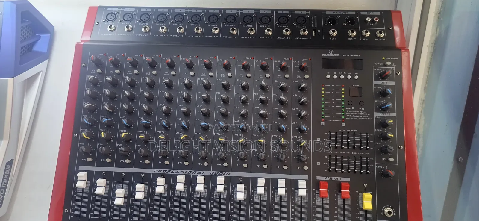 Mackie 12 Channel