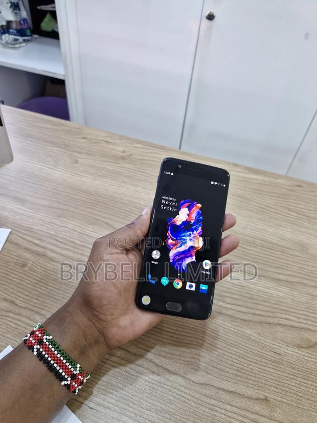 OnePlus 5 64 GB Gray - thumbnail 2