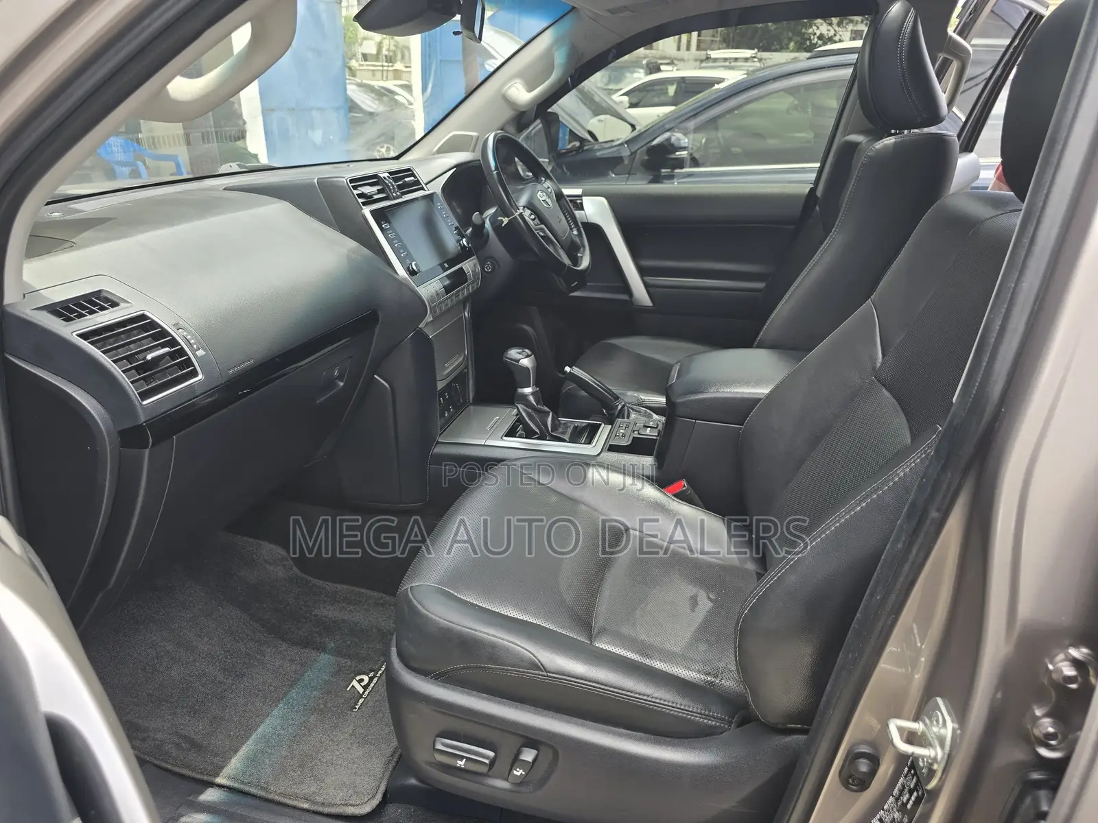 Toyota Land Cruiser Prado 2.7 2018 Gray