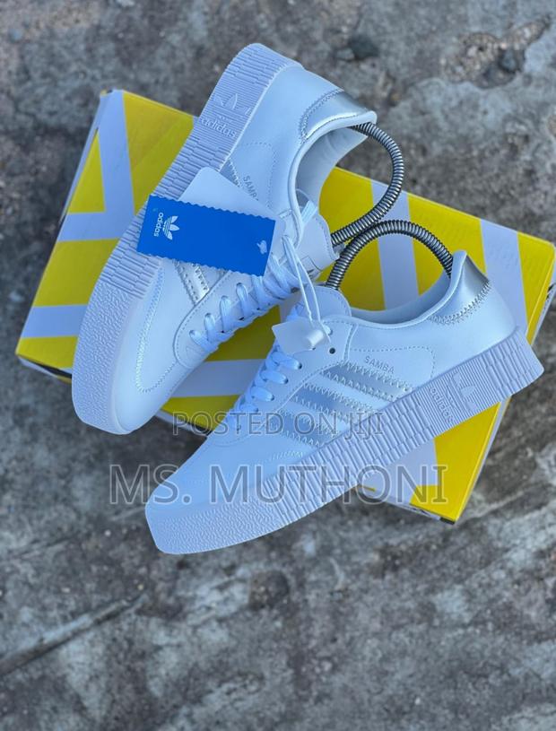 White /Gold Samba Double Sole* *Sizes:36, 37,38,39,40* - thumbnail 3