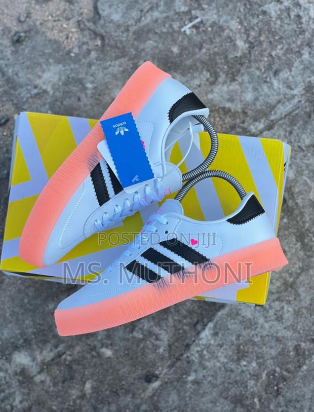 White /Gold Samba Double Sole* *Sizes:36, 37,38,39,40* - thumbnail 2