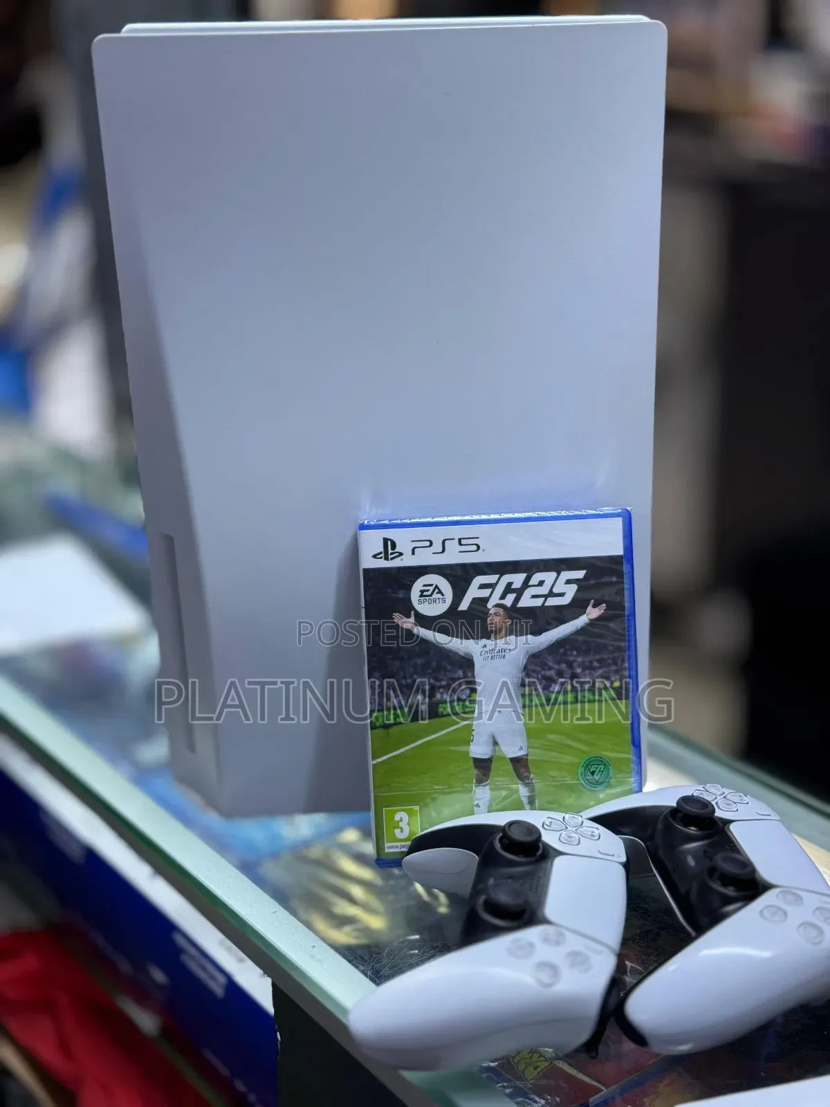 Used Ps5 +Extra Controller+Fc 25 Ps5