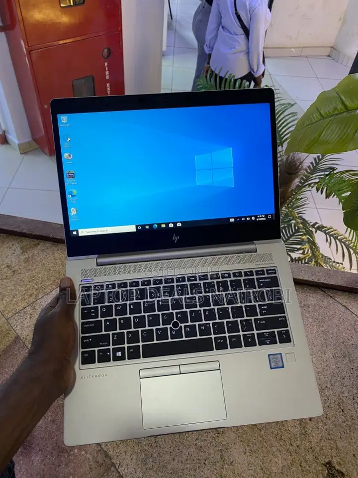 Laptop HP EliteBook 830 G6 8GB Intel Core i5 SSD 256GB
