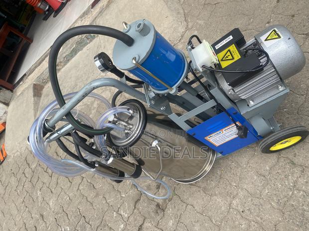 Farm Fresh Milking Machine - main view