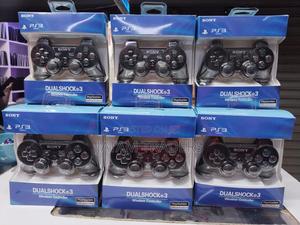 Ps3 Wireless Game Pad Available - main view