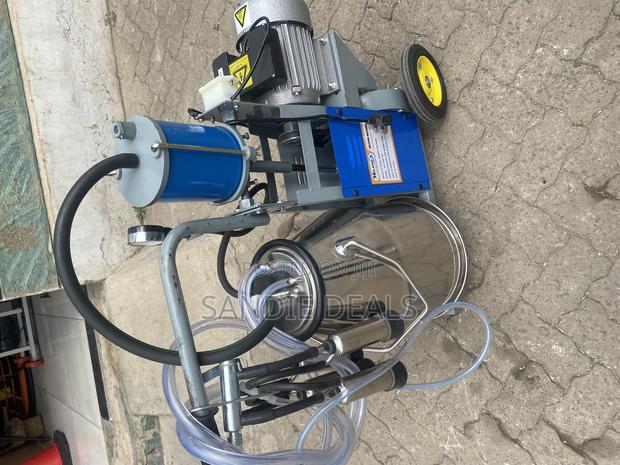 Stainless Steel Milking Machine
