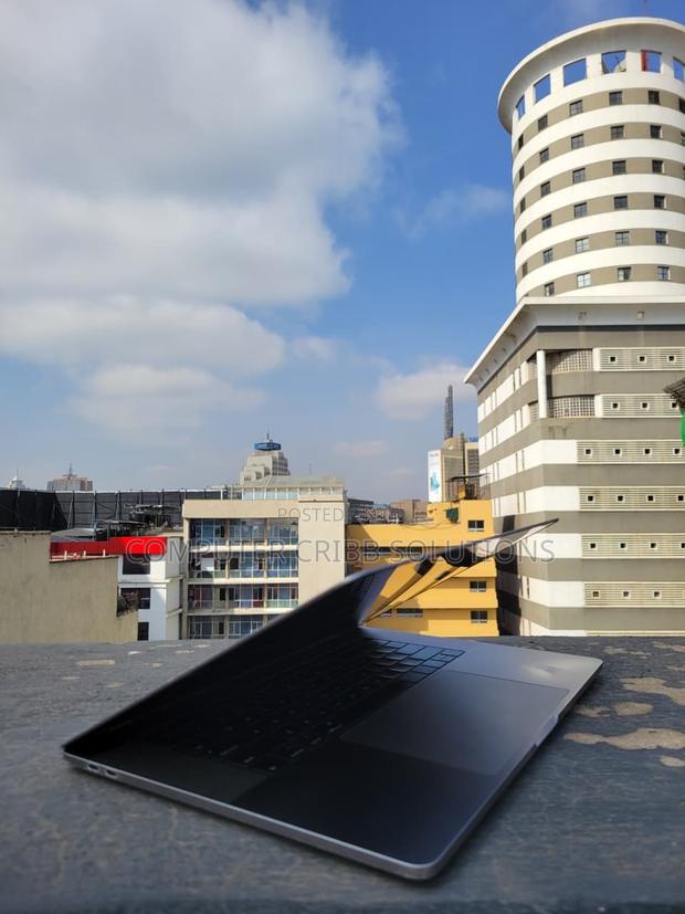 Laptop Apple MacBook Pro 2017 16GB Intel Core I7 SSD 512GB - thumbnail 3