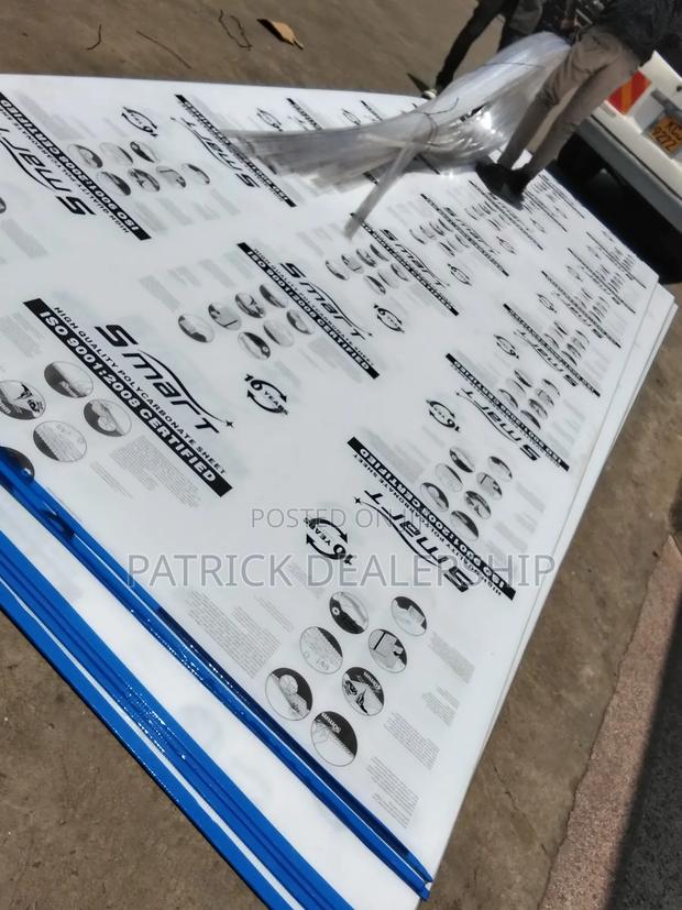 Heavy Duty Polycarbonate Sheet - thumbnail 2