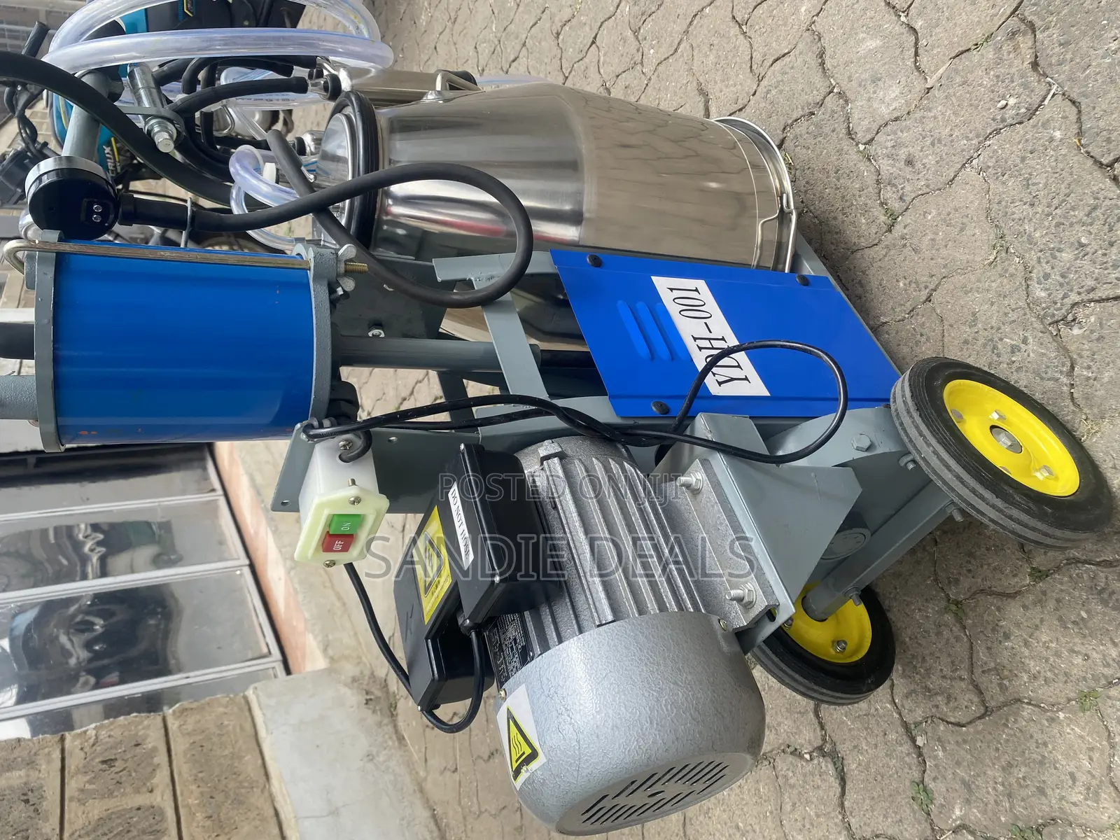 Vacuum Milking Machine