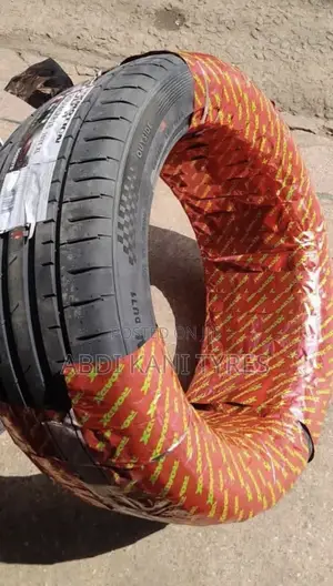 255/45r18 Roadx