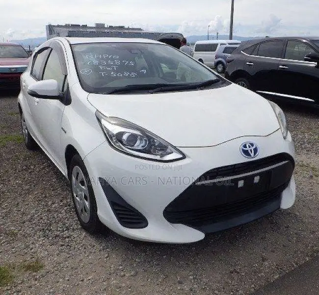 Toyota Aqua 2019 White